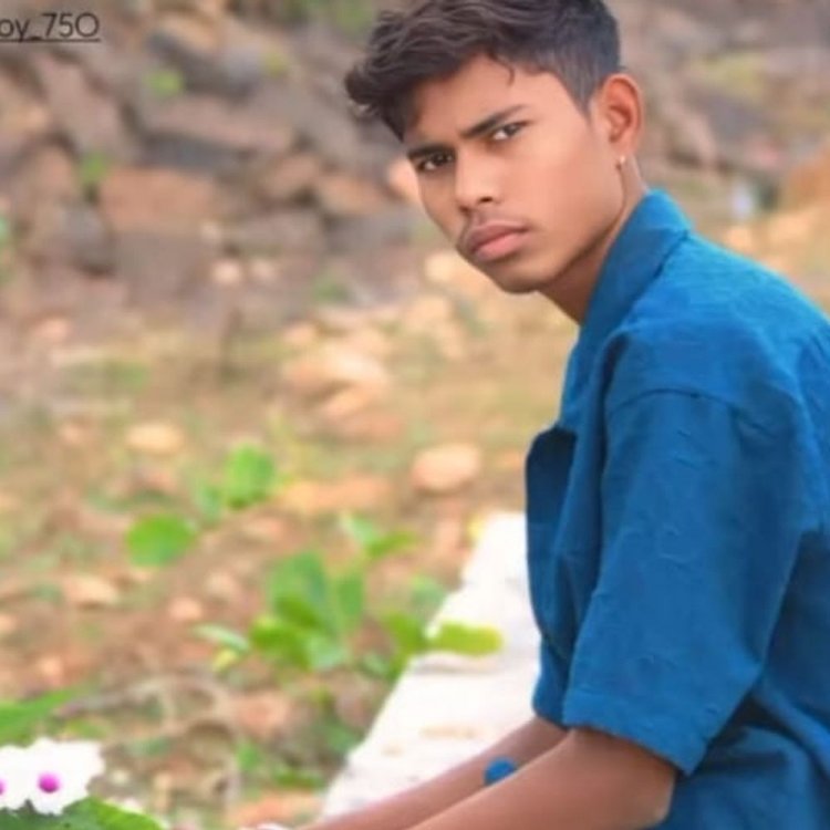 सड़क हादसे में मजदूर की मौत, साथी गंभीर:दोस्त के साथ मेला देखकर लौट रहा था, अज्ञात वाहन की बाइक को टक्कर से हादसा