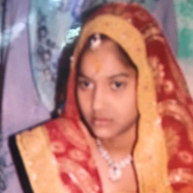 गुना में महिला ने लगाई फांसी:पति से तलाक के बाद बच्चों के साथ किराए के कमरे में रहती थी