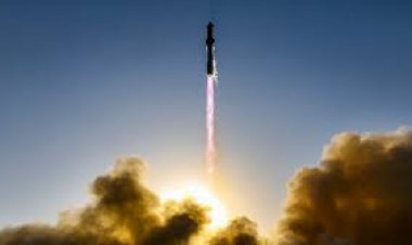 स्पेसएक्स रॉकेट में फिर हुआ विस्फोट, लगातार दूसरी बार आसमान से मलबे बरसे